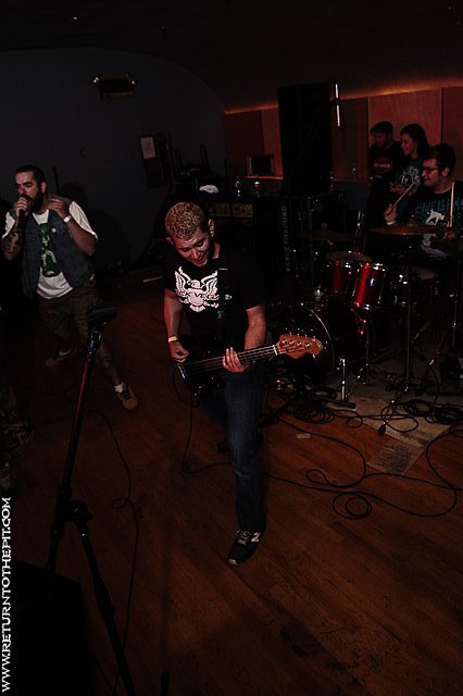 [a loss for words on Sep 19, 2009 at Club Lido (Revere, MA)]