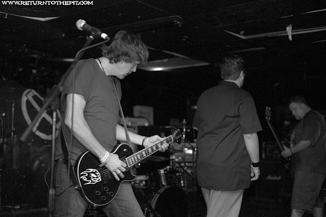 [a simple complex on Oct 27, 2007 at Mark's Showplace (Bedford, NH)]