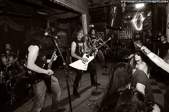 [abstruktor on Aug 20, 2015 at Ralph's (Worcester, MA)]