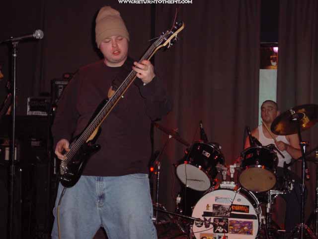 [auraphase on Dec 15, 2002 at Fat Cat's (Springfield, MA)]