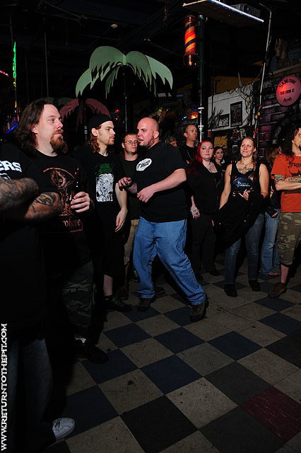 [avernus ortus on Sep 15, 2011 at Ralph's (Worcester, MA)]