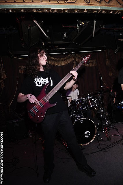 [aversed on Dec 9, 2010 at Ralph's (Worcester, MA)]
