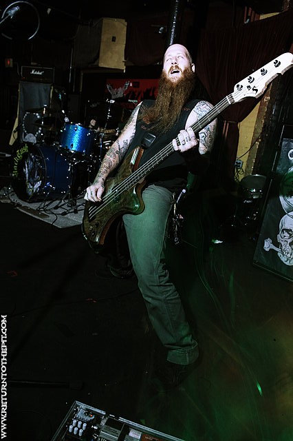 [black tusk on Dec 7, 2010 at Club Hell (Providence, RI)]