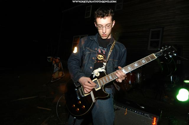 [birth rites on Apr 20, 2004 at the Dirty Backyard (Dover, NH)]