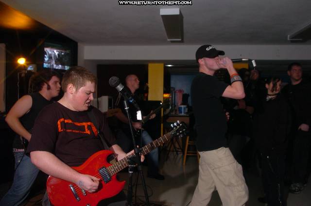 [buried and still breathing on Dec 2, 2005 at The Crossings (Sandown, NH)]