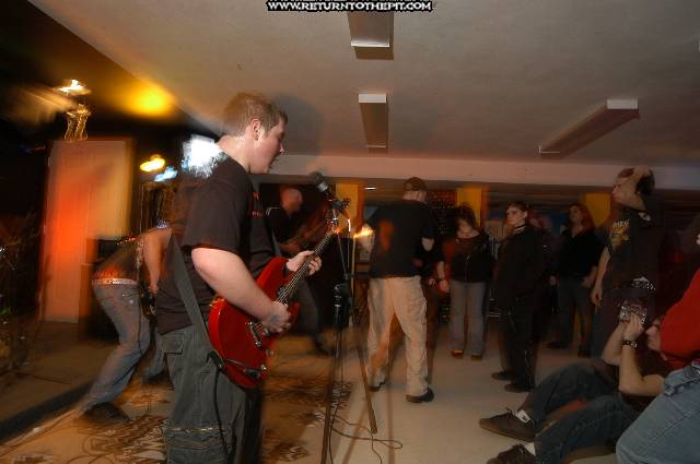 [buried and still breathing on Dec 2, 2005 at The Crossings (Sandown, NH)]