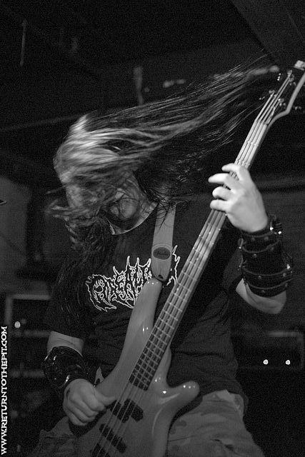 [burn my remains on Jun 23, 2007 at Milly's Tavern (Manchester, NH)]