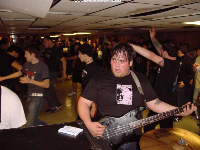 [bury your dead on Dec 6, 2002 at Knights of Columbus (Lawrence, Ma)]