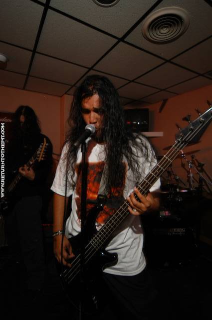 [carnal on Mar 11, 2005 at Dee Dee's Lounge (Quincy, Ma)]