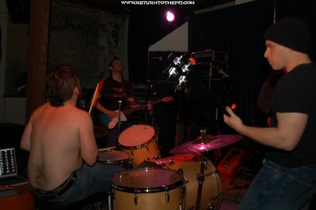 [conifer on Feb 11, 2004 at The Space (Portland, Me)]