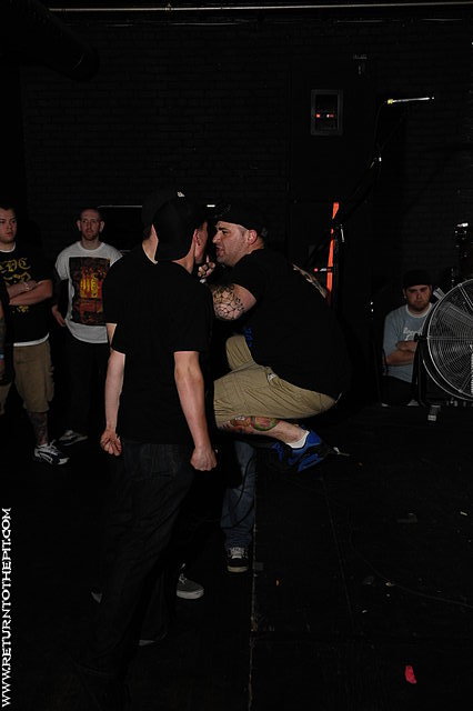 [crowns of kings on May 9, 2009 at Jerky's (Providence, RI)]