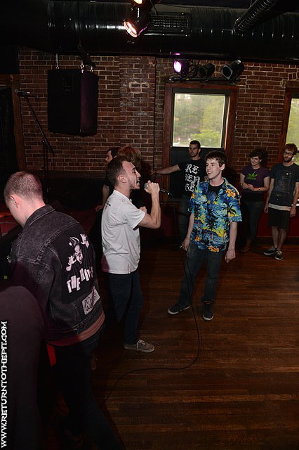 [crystal methodist on May 19, 2013 at Dover Brickhouse (Dover, NH)]
