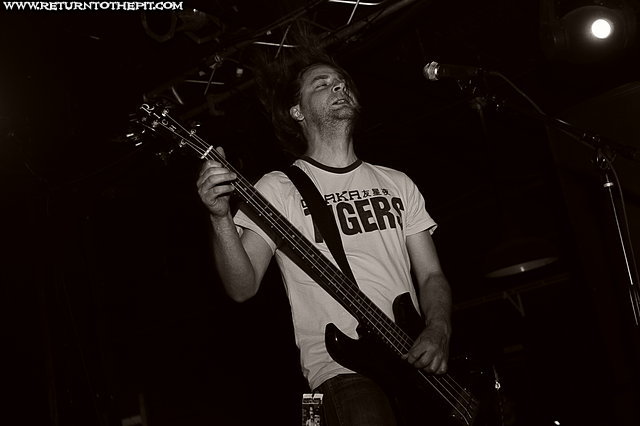[dead on May 25, 2008 at Sonar (Baltimore, MD)]