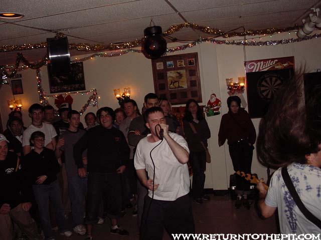 [deadeyesunder on Dec 22, 2001 at Moose Lodge (Concord, NH)]