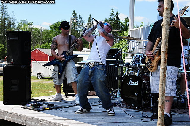 [death rattle on Jul 30, 2011 at Athens Wesserunsett Valley Fair (Athens, ME)]