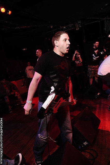 [death threat on Sep 19, 2009 at Club Lido (Revere, MA)]