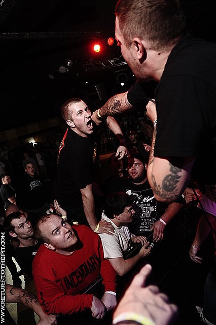 [death threat on Sep 19, 2009 at Club Lido (Revere, MA)]