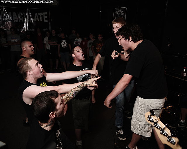 [deep cover on Aug 1, 2009 at Anchors Up (Haverhill, MA)]