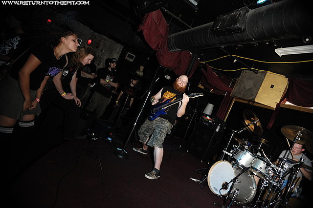 [defleshuary on Aug 9, 2008 at Club Hell (Providence, RI)]