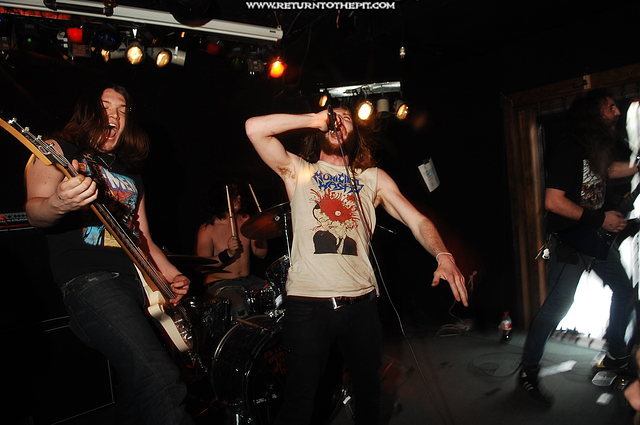 [despotic robot on Mar 18, 2007 at Dover Brick House (Dover, NH)]