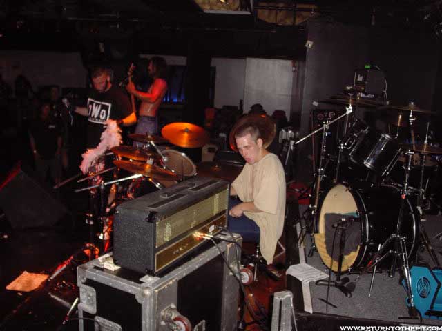 [distrust on Sep 14, 2002 at Club 125 (Bradford, Ma)]