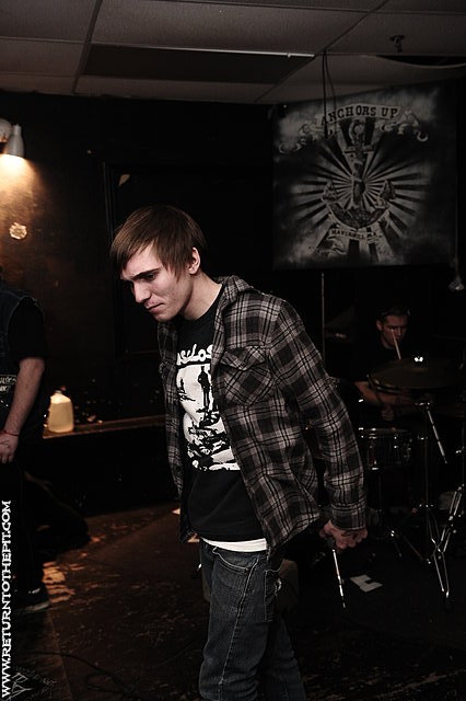 [down and out on Dec 3, 2010 at Anchors Up (Haverhill, MA)]