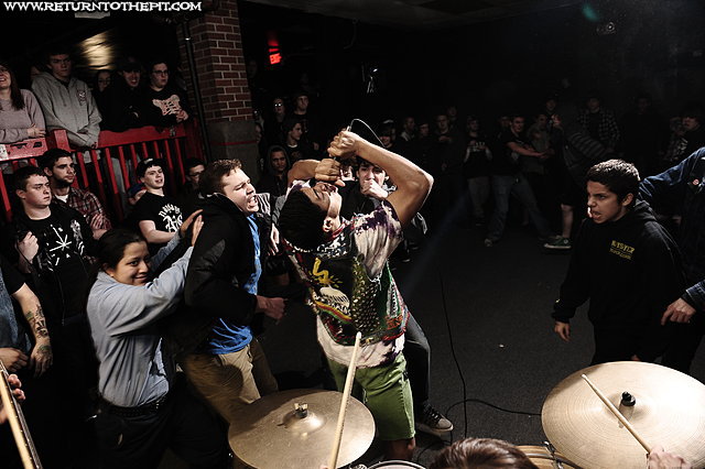 [east beast on Jan 27, 2012 at Anchors Up (Haverhill, MA)]