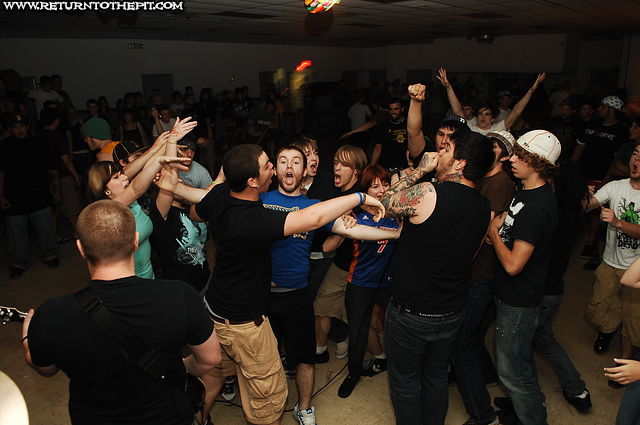 [emmure on Jul 25, 2007 at VFW (Manchester, NH)]