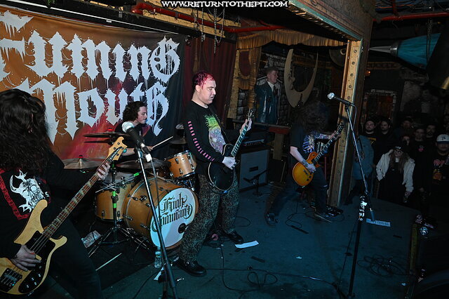 [fuming mouth on Jan 7, 2023 at Ralph's (Worcester, MA)]