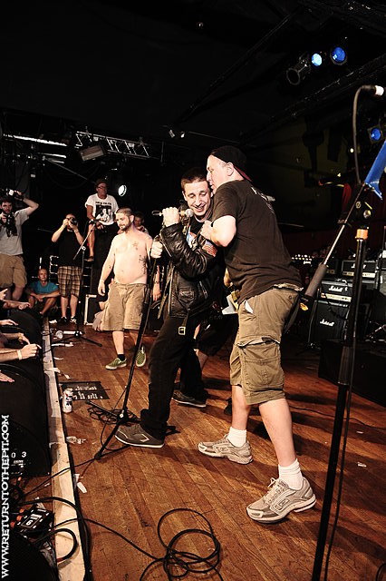 [gang green on Aug 29, 2010 at Club Lido (Revere, MA)]