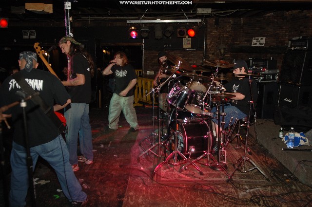 [goreality on May 16, 2006 at the Living Room (Providence, RI)]