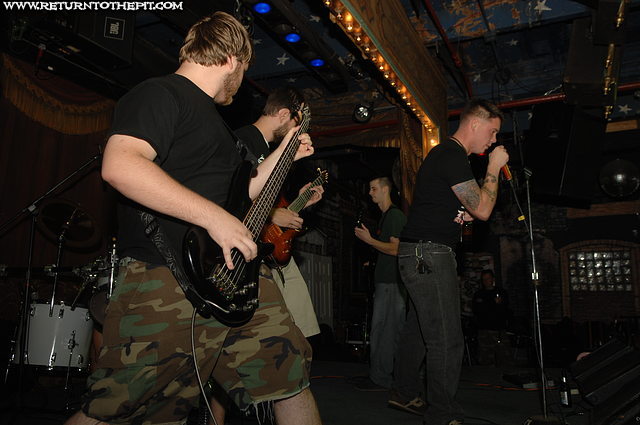 [graves over autumn on Sep 20, 2007 at Ralph's Chadwick Square Rock Club (Worcester, MA)]