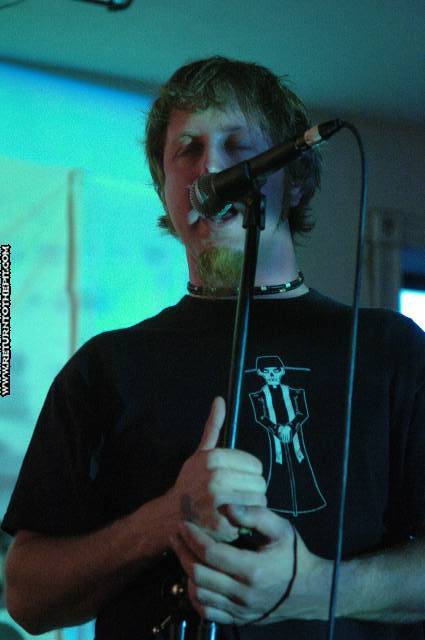 [heretics fork on May 14, 2005 at Evo's Art Space - upstairs (Lowell, Ma)]
