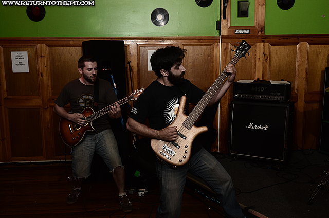 [hivesmasher on Jun 10, 2011 at The Limelight Lounge (Haverhill, MA)]