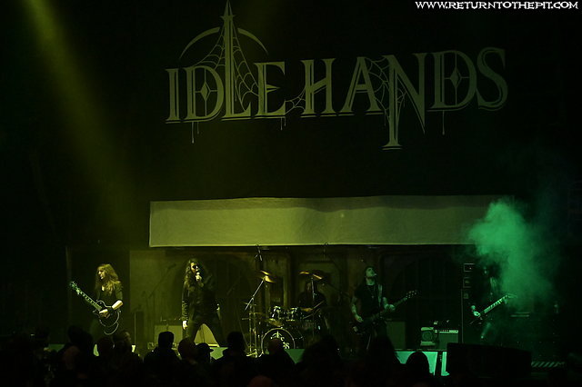 [idle hands on Nov 8, 2019 at the Palladium (Worcester, MA)]
