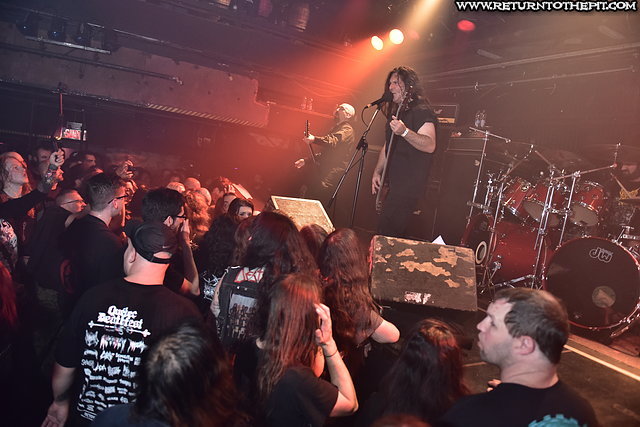 [immolation on Oct 19, 2018 at Foufounes Electriques (Montreal, QC)]