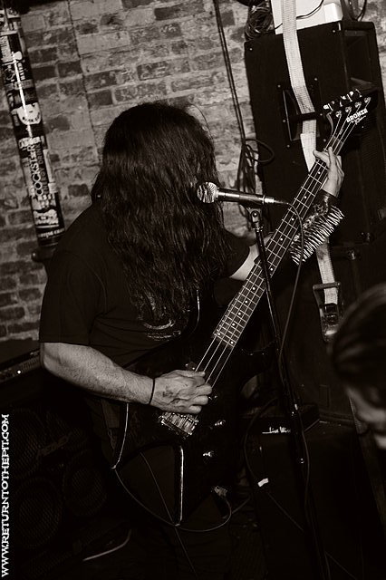 [inverted trifixion on May 23, 2014 at Sidebar (Baltimore, MD)]