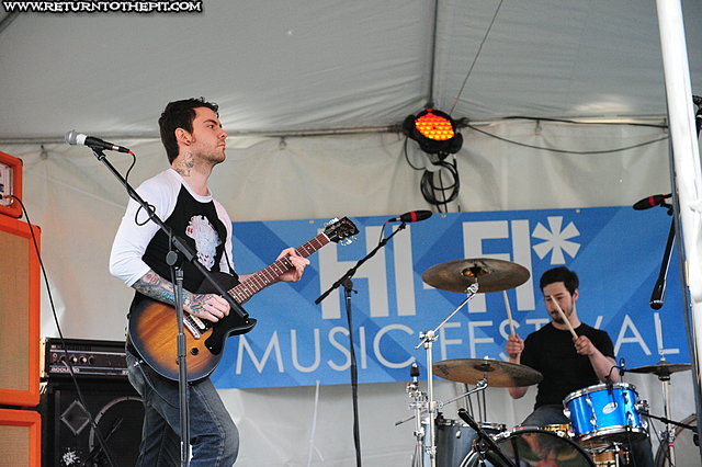 [kyoty on May 7, 2011 at The Great Lawn (Durham, NH)]
