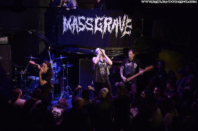 [massgrave on Oct 19, 2018 at Katacombes (Montreal, QC)]
