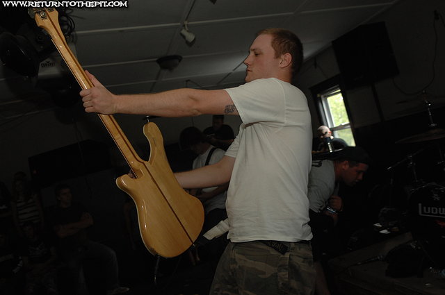 [meltdown on Sep 9, 2007 at Tier's Den (brockton, MA)]