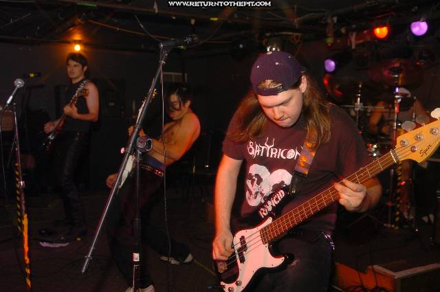 [night stalkers on Oct 21, 2005 at the Bombshelter (Manchester, NH)]