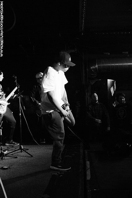 [no way out on Dec 28, 2014 at The Raven (Worcester, MA)]