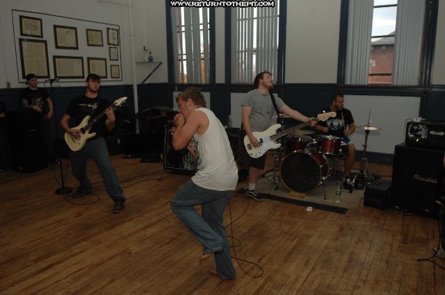 [now soldiers on Oct 22, 2006 at Legion Hall #3 (Nashua, NH)]