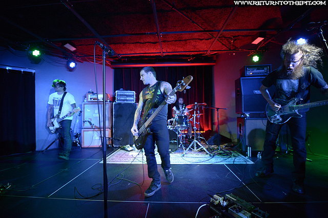 [old man gloom on Sep 2, 2015 at 3S Art Space (Portsmouth, NH)]