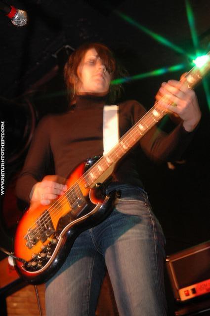 [read yellow on Dec 14, 2004 at Dover Brick House (Dover, NH)]