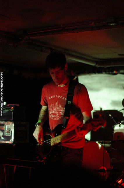 [red sparowes on Aug 17, 2006 at Middle East (Cambridge, Ma)]