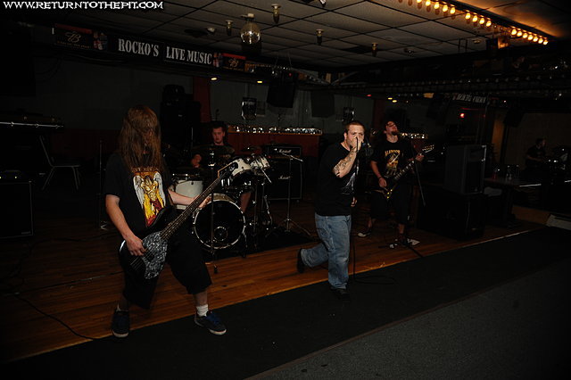 [reign in ruin on Aug 29, 2008 at Rocko's (Manchester, NH)]