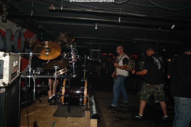 [resinate on Sep 20, 2003 at the Bombshelter (Manchester, NH)]