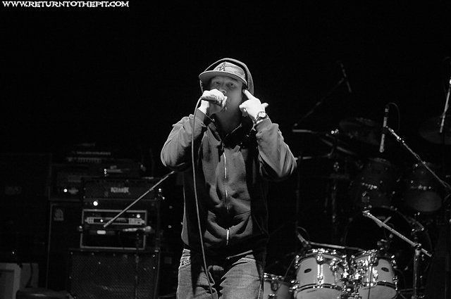 [rick whispers on Feb 29, 2008 at the Palladium (Worcester, MA)]