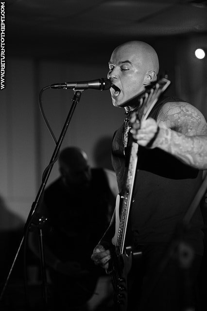 [sangus legionaris on Apr 27, 2016 at ONCE (Sommerville, MA)]